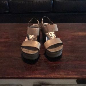 Size 7 OTBT bronze bushnell wedges